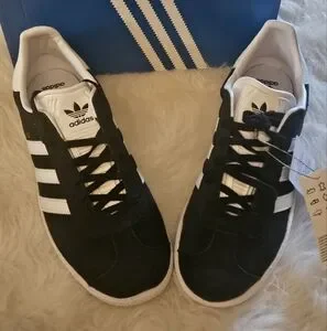 adidas gazelle silver green womens Adidas Gazelle In Black For Youth – DANPIT